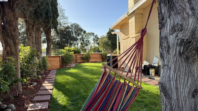 38526 Canyon Heights Drive, Fremont CA: https://media.crmls.org/mediaz/9dc7036b-8622-4b87-93fa-9caa61333311.jpg