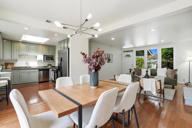776 Linda Mar Boulevard, Pacifica CA: https://media.crmls.org/mediaz/9dc8b25d-3c2c-4dc5-84e3-b425b09257c1.jpg