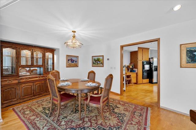 5224 Twin Falls Road, Morgan Hill CA: https://media.crmls.org/mediaz/9dc942eb-3768-4c3d-959a-3d72d2920630.jpg