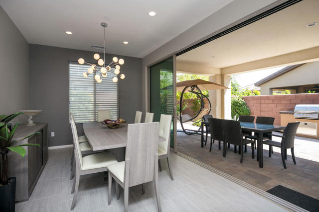 82800 Kingsboro Lane, Indio CA: https://media.crmls.org/mediaz/9dc962e6-2a00-4dfd-857b-13fb731edfbe.jpg