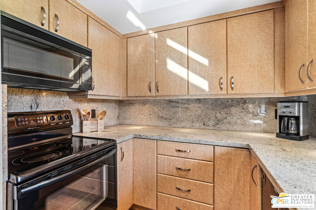 MLS #25617045PS image #15