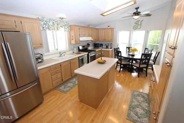 1215 Anchors Way, Ventura CA: https://media.crmls.org/mediaz/9dcadb59-a71e-4026-bff1-e01ac9cdb0b1.jpg
