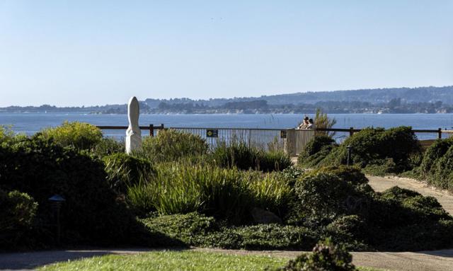 117 Seascape Resort Drive, Aptos CA: https://media.crmls.org/mediaz/9dcbcaee-930f-4d5b-a333-9448750d5e6b.jpg