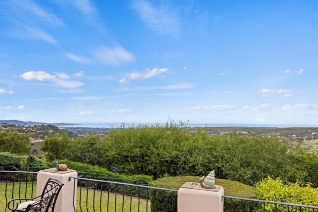 25548 Paseo De Cumbre, Monterey CA: https://media.crmls.org/mediaz/9dcc1109-c805-47dd-b28f-e4a05ca5c807.jpg