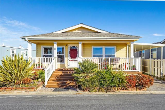 2395 Delaware Avenue, Santa Cruz CA: https://media.crmls.org/mediaz/9dcc50f0-2087-4d43-87f2-f37688f6a54b.jpg