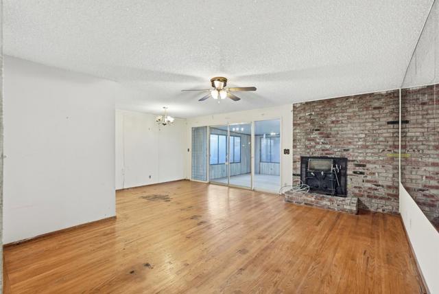 31047 Brae Burn Avenue, Hayward CA: https://media.crmls.org/mediaz/9dcc72bf-e991-4e67-a429-834c313ef21a.jpg