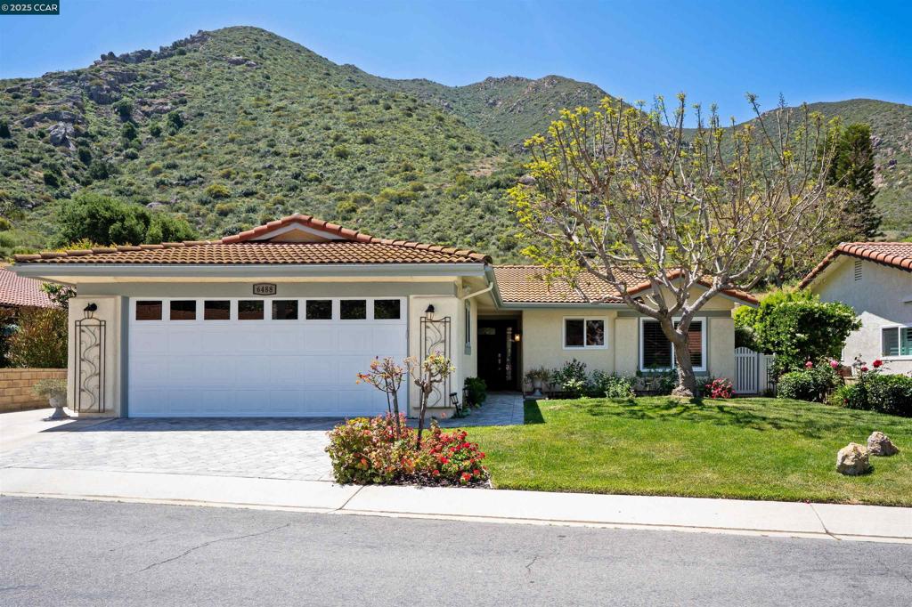 6488 San Como LN
