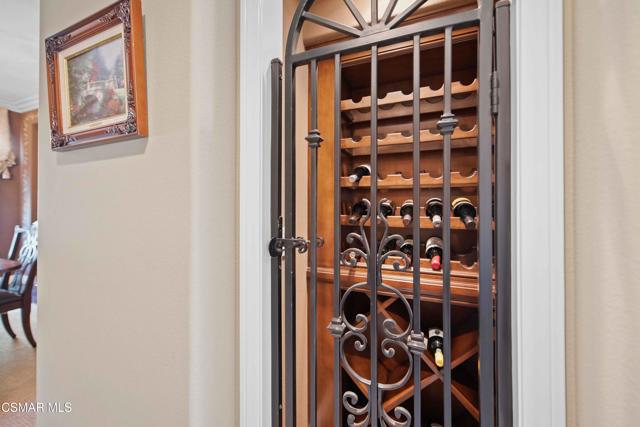 3194 Sunset Hills Boulevard, Thousand Oaks CA: https://media.crmls.org/mediaz/9dcee730-2970-45bd-a1ee-74b7209c5e40.jpg