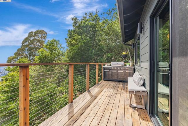 1106 Besito Ave, Berkeley CA: https://media.crmls.org/mediaz/9dcf0da5-3154-4e4a-a62d-fc99d56d15ba.jpg