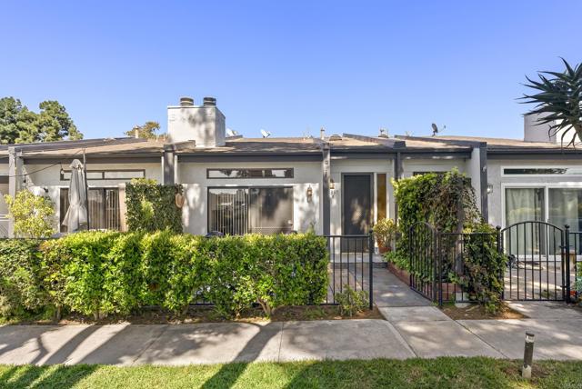 7337 Alicante Road, Carlsbad CA: https://media.crmls.org/mediaz/9dd04b7b-cda0-4902-a4a7-697c8f198c79.jpg
