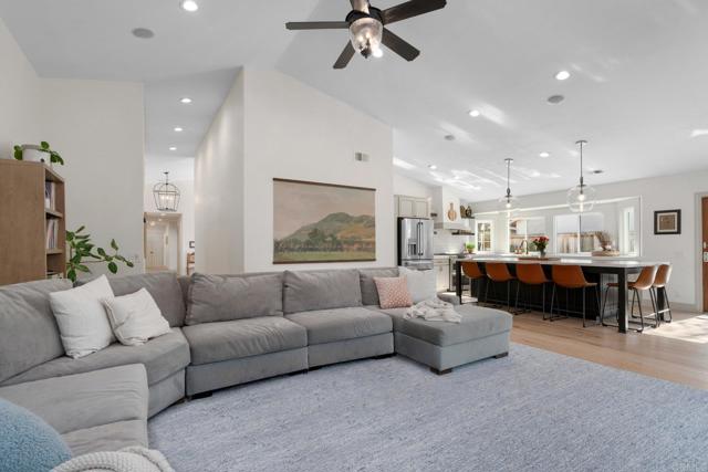 Image 11 of 68 For 1055 Olive Crest Drive