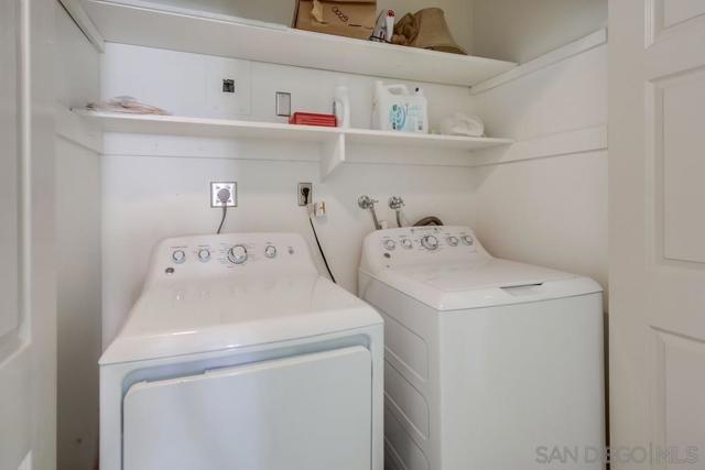 12006 Caminito Campana, San Diego CA: https://media.crmls.org/mediaz/9dd09ad0-fc25-4e15-8d4e-3e0e14c4daf5.jpg