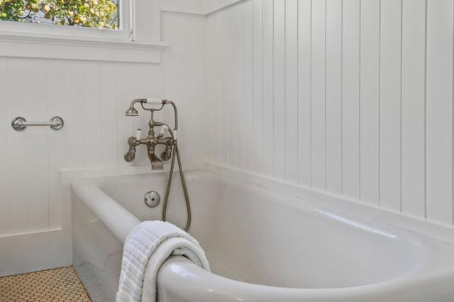 221 Grand Street, Redwood City CA: https://media.crmls.org/mediaz/9dd0a70f-dcff-44f4-9782-bdfd4572340c.jpg