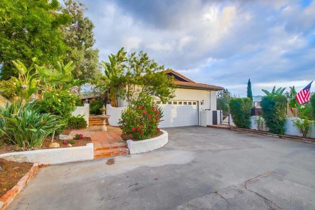 1935 Vista De La Montana, El Cajon CA: https://media.crmls.org/mediaz/9dd14762-5ad0-4118-a68f-8e6fe3bc179c.jpg