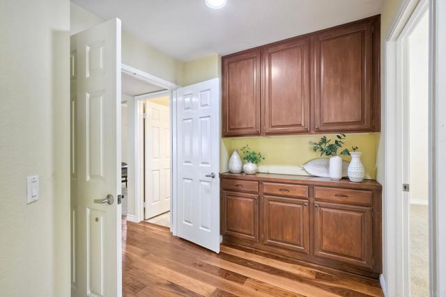 4956 Lamia Way, Oceanside CA: https://media.crmls.org/mediaz/9dd21dd8-e456-4be0-a3e8-09370281d145.jpg