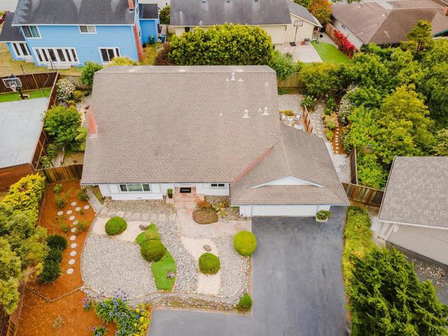 2008 Touraine Lane, Half Moon Bay CA: https://media.crmls.org/mediaz/9dd21fce-c60d-423b-9a74-2a3b93b5f6d1.jpg