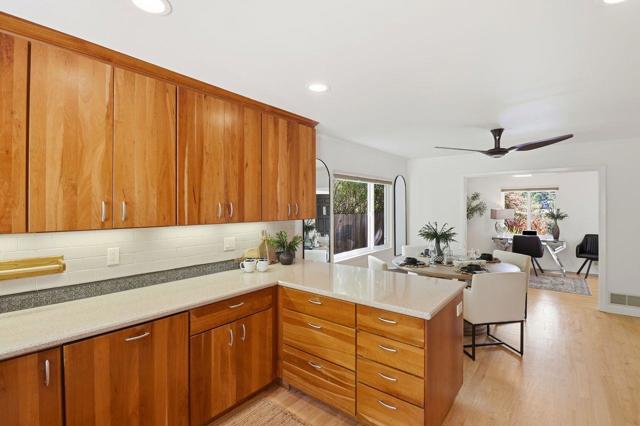 574 Wellington Drive, San Carlos CA: https://media.crmls.org/mediaz/9dd33a2b-d027-45f1-aa20-bcc7c43ffa86.jpg