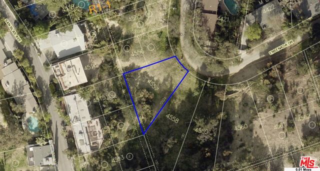 4601 Ensenada Drive, Woodland Hills CA: https://media.crmls.org/mediaz/9dd3991c-5bcf-4e05-92d5-89e520845e5c.jpg