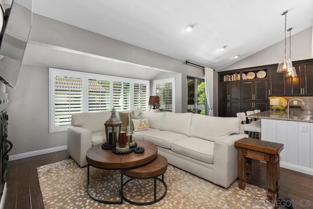 4533 Gesner St, San Diego CA: https://media.crmls.org/mediaz/9dd3a704-a5a9-4b89-af48-ccee84f9d47d.jpg