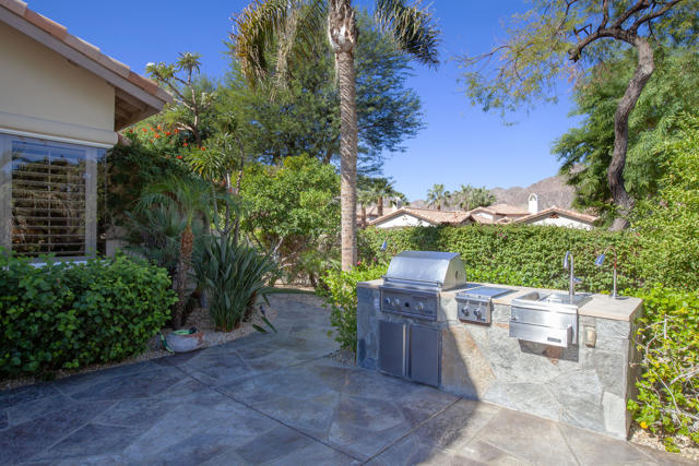 78700 Cabrillo Way, La Quinta CA: https://media.crmls.org/mediaz/9dd3aaf4-0d18-4686-8541-2e416a729acd.jpg