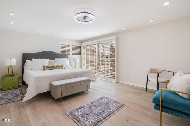 5040 Island View Street, Oxnard CA: https://media.crmls.org/mediaz/9dd5395d-d915-4d95-babd-93f9cb548bc0.jpg