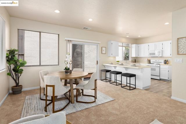 15388 Heron Dr, San Leandro CA: https://media.crmls.org/mediaz/9dd59d76-adfe-42b2-abf9-1f074c539dab.jpg