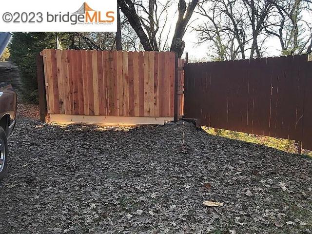 Image 34 of 60 For 10944 Shady Brook Dr