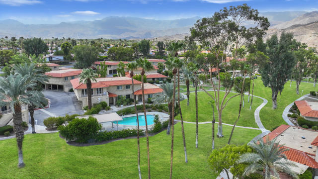 72869 Don Larson Lane Lane, Palm Desert CA: https://media.crmls.org/mediaz/9dd70af6-9007-44da-a594-1e784726e601.jpg