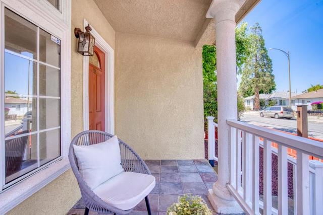 209 N 16th Street, San Jose CA: https://media.crmls.org/mediaz/9dd78362-61dc-4e40-83cf-13638a4e7edd.jpg