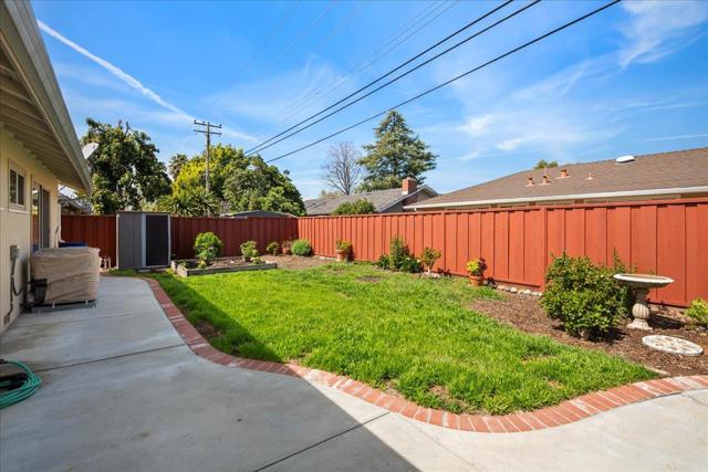 Image 24 of 27 For 2211 Sutter Avenue