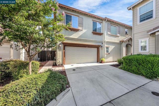 1037 Gridley Dr, Pittsburg CA: https://media.crmls.org/mediaz/9dd8083f-38aa-4c30-b51a-483dab1774f5.jpg