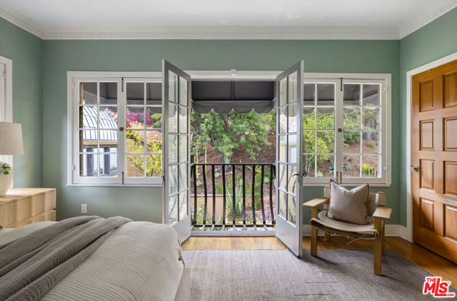 540 Mount Washington Drive, Los Angeles CA: https://media.crmls.org/mediaz/9dd83700-689c-40d5-a15d-e3ccf0214a0f.jpg