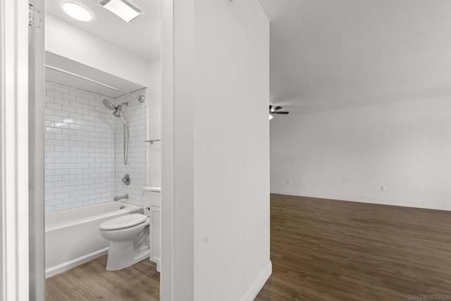 4851 Cole St, San Diego CA: https://media.crmls.org/mediaz/9ddb8302-a48d-4f7c-bfd8-f4550d702b04.jpg