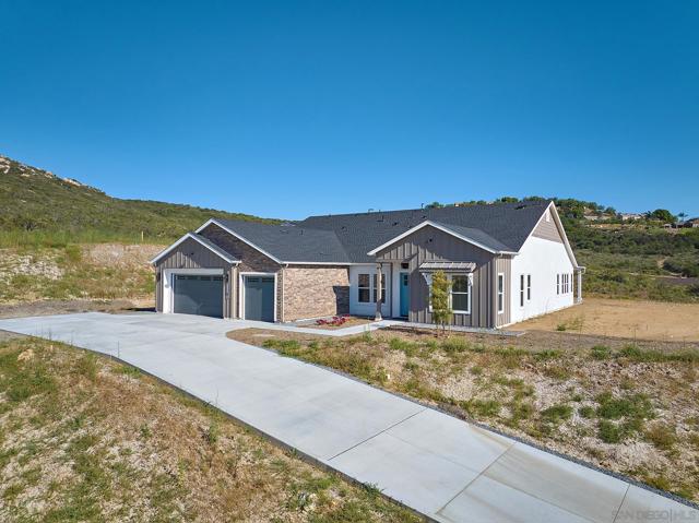 15123 Larchmont St, Poway CA: https://media.crmls.org/mediaz/9dde96c3-8b0a-4dad-8ca2-4cc6105f22fb.jpg