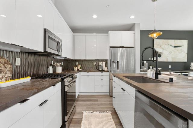 3125 Salina Rd, Carlsbad CA: https://media.crmls.org/mediaz/9ddf038d-f045-4010-9463-e33a0e7544dd.jpg