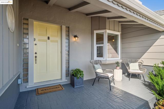 Image 9 of 58 For 2700 Alida St