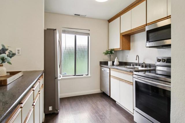 1896 Tradan Drive, San Jose CA: https://media.crmls.org/mediaz/9de16b76-92f6-4274-b97e-783511537222.jpg