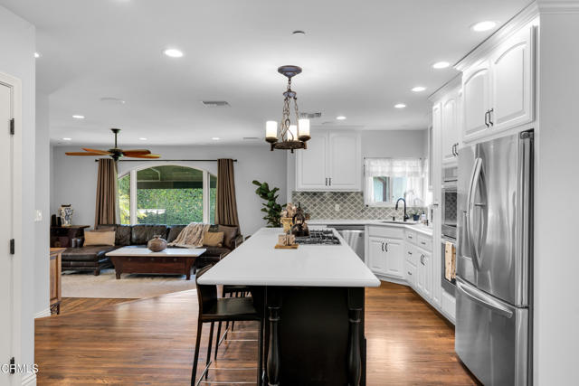 171 N Sunset Place, Monrovia CA: https://media.crmls.org/mediaz/9de231cd-456d-4599-b41b-835c2d09ef2f.jpg