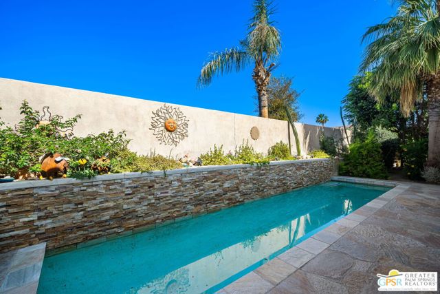 47925 Via Livorno, La Quinta CA: https://media.crmls.org/mediaz/9de2b816-2602-49c1-8468-bbdf6e424c2a.jpg