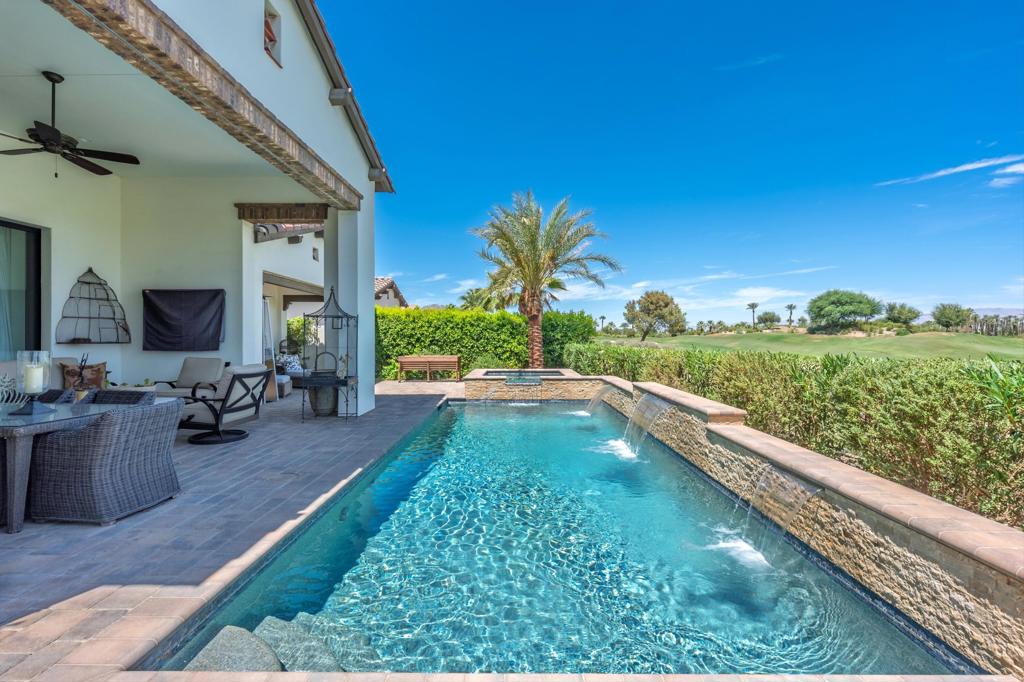 MLS #219137423DA image #2