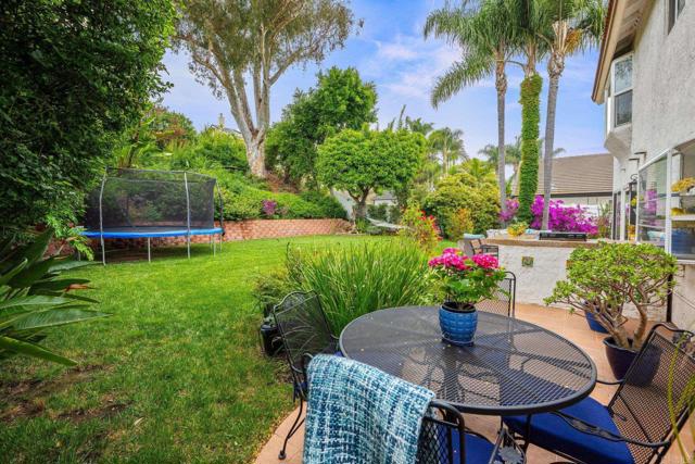 2702 Jacaranda Avenue, Carlsbad CA: https://media.crmls.org/mediaz/9de3e915-8376-4680-9d15-499b0bdc78d6.jpg