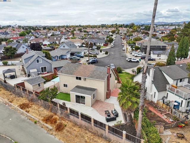 28399 Cubberley Ct, Hayward CA: https://media.crmls.org/mediaz/9de4a14e-586b-4789-8f17-db71df3da05c.jpg