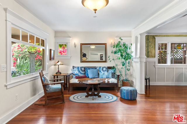 720 Strand Street photo 7