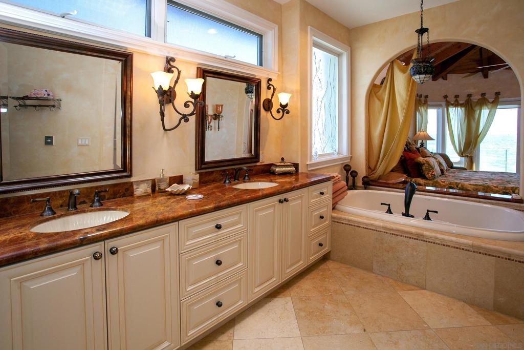 MLS #250035096SD image #16