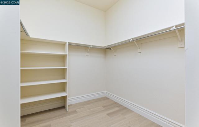 1681 Gamay Ln, Brentwood CA: https://media.crmls.org/mediaz/9de89a24-85bc-470b-9232-883b88e93500.jpg