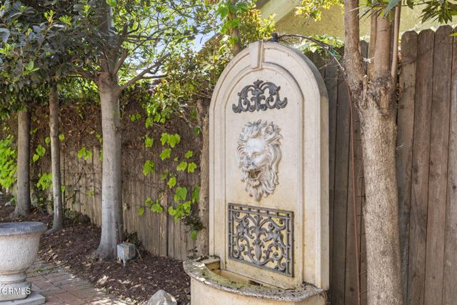 2426 Warbler Avenue, Ventura CA: https://media.crmls.org/mediaz/9dea098f-ac53-49b7-9937-045cf8c1fd0b.jpg
