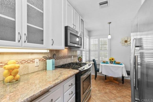 Detail Gallery Image 13 of 37 For 4719 Constance Dr, San Diego,  CA 92115 - 3 Beds | 2 Baths