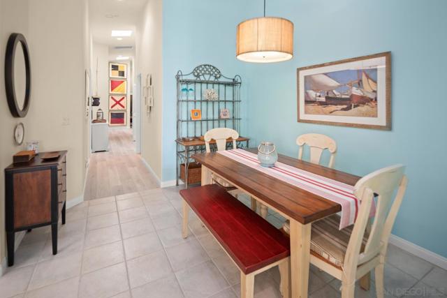 737 G Avenue, Coronado CA: https://media.crmls.org/mediaz/9deaf12d-0995-4a56-ab92-bac97df4f457.jpg