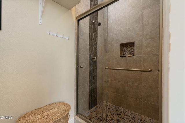 5540 W 5th Street, Oxnard CA: https://media.crmls.org/mediaz/9deb4a47-ec46-4cc6-abd0-d46bf50271c8.jpg
