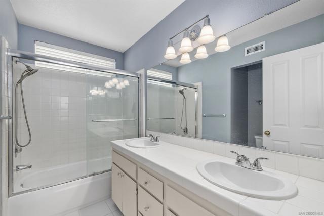 11389 Via Playa De Cortes, San Diego CA: https://media.crmls.org/mediaz/9dec4c92-7a01-46ea-97d9-067682d4f452.jpg